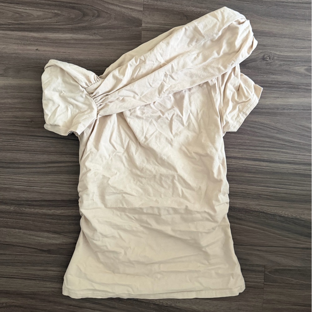 Cream Puff Sleeve Top